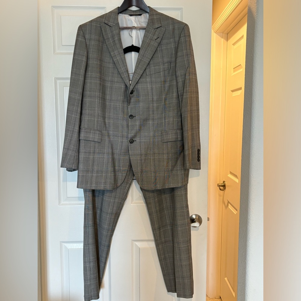 Brooks Brothers 1818 Regent Suit Grey Plaid 44R